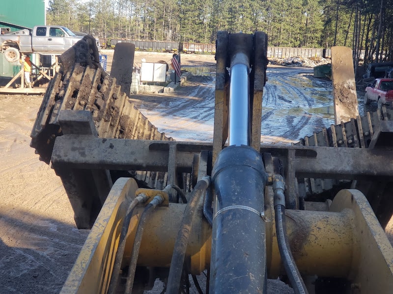 A&L Iron & Metal Co Scrap metal dealer at 2000 Milbocker Rd