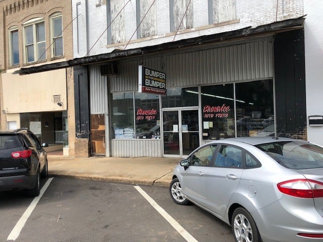 Brownlee Auto Parts Auto parts store at 120 Prairie Ave