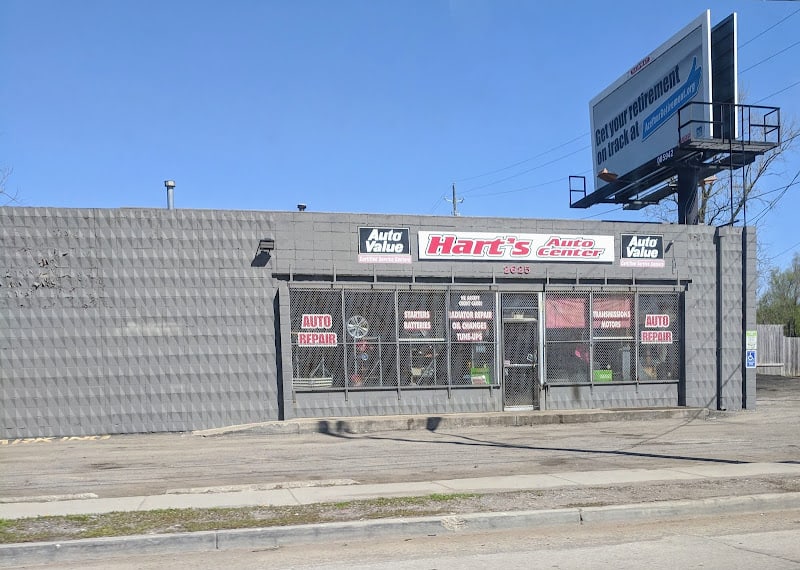 Hart&apos;s Auto Center Auto repair shop at 2625 N Sherman Dr