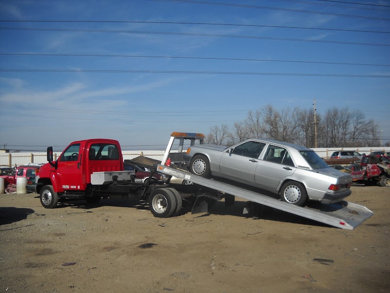 Johnny Junk ! cash for junk cars! Junkyard at 1000 Outer Loop