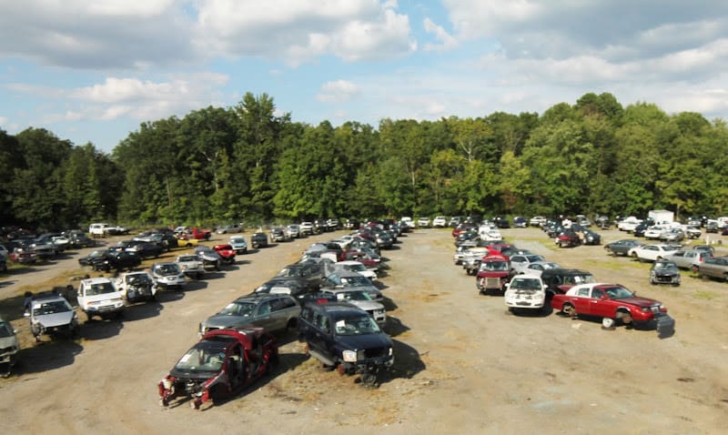 Lew&apos;s Auto Service & Salvage Auto parts store at 6516 S Roxbury Mill Rd