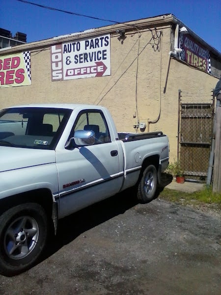 Lou&apos;s Auto Parts (4th Street Location) Auto parts store at 3616 W 4th St