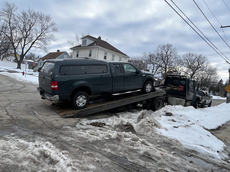 Todo Auto Wrecking & Cash For Junk Cars Inc. Auto wrecker at 1044 Dearborn Ave